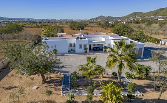 VILLA211223021