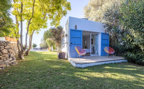 CAN LOVE | Eivillas.com