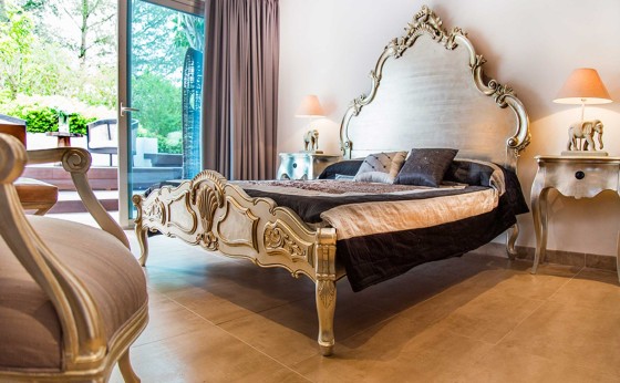 6 - a bedroom