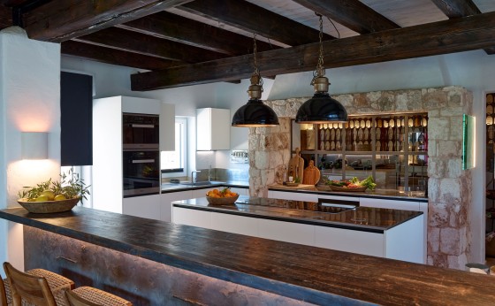 Can-Geco-28-Ibiza-2024-Villakitchen