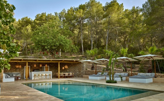 Can-Geco-6-Ibiza-2024-Poolbyevening1