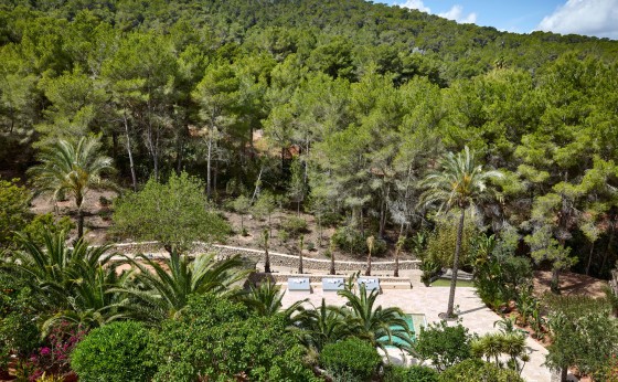 Can-Geco-31-Ibiza-2024-VillaMasterterrace_viewpool