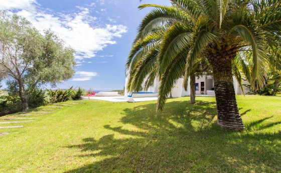 VILLA BLUE STAR - Eivillas.com-36