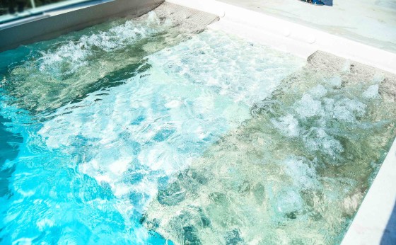 Área de spa privado en Villa Esplendor – Eivillas
