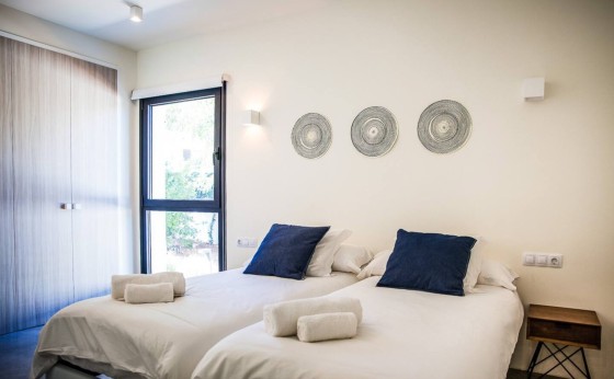 Villa Algueras - Eivillas.com-23