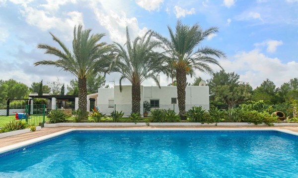 Casa Gertrudis 2