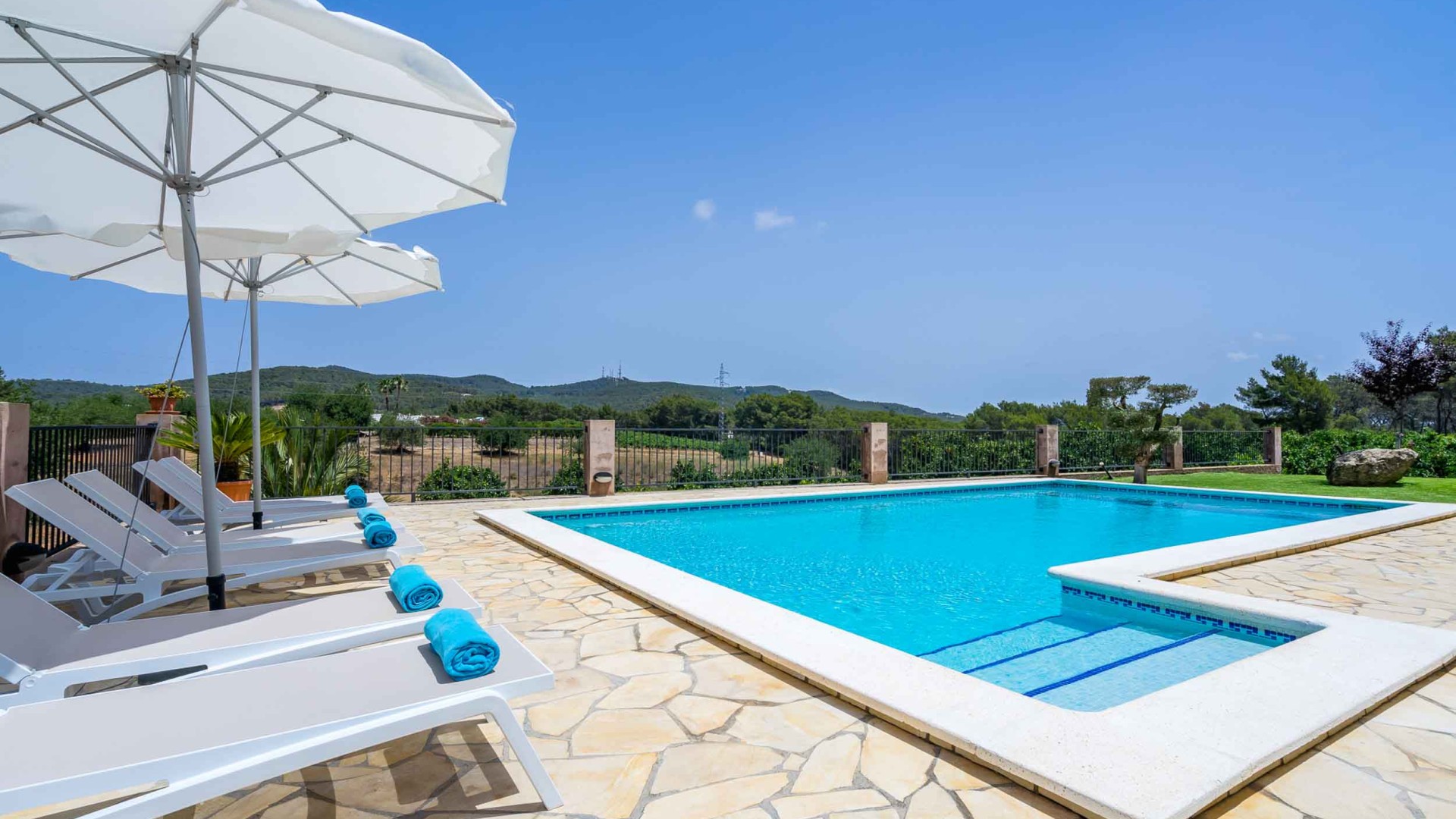 Villa Santa Gertrudis - Eivillas-9
